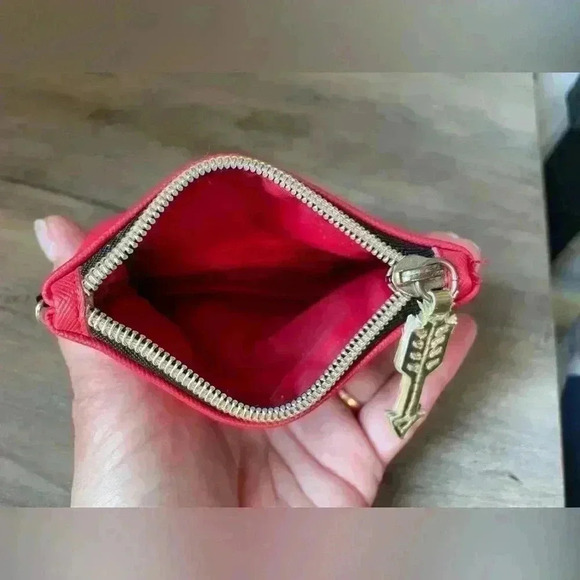 Victoria's Secret Women’s Vintage‎ Red Coin Purse Mini Zip Wallet - Picture 4 of 6